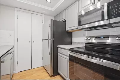 2031 Chastain Park Court NE, Atlanta, GA 30342 - Photo 9