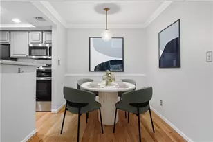 2031 Chastain Park Ct NE, Atlanta, GA 30342 - Photo 3