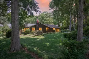 3947 Bryn Mawr Ct, Duluth, GA 30096 - Photo 3