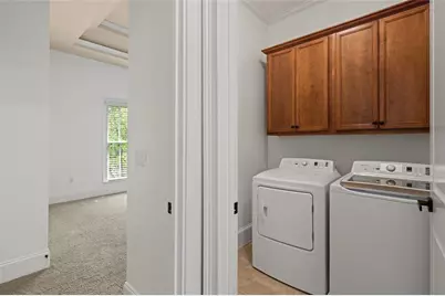 3045 Stone Gate Drive, Atlanta, GA 30324 - Photo 39