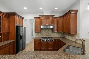 3045 Stone Gate Dr, Atlanta, GA 30324 - Photo 19