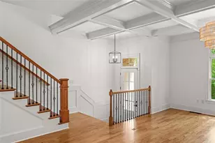 3045 Stone Gate Dr, Atlanta, GA 30324 - Photo 9