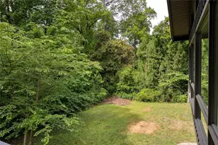 2673 Cosmos Dr NE, Atlanta, GA 30345 - Photo 47
