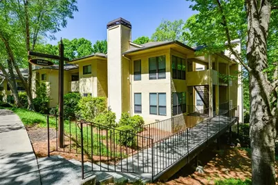 607 Lismore SE, Smyrna, GA 30080 - Photo 3