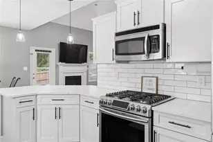 4243 Creekrun Cir, Buford, GA 30519 - Photo 13