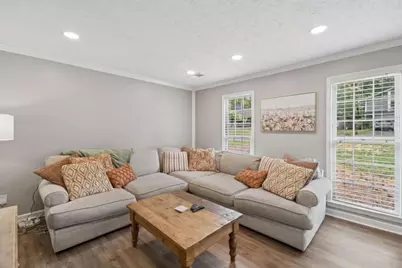 105 Sweetwood Way, Roswell, GA 30076 - Photo 15
