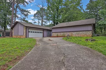 5025 Stoney Point Circle, Stone Mountain, GA 30088 - Photo 1