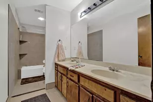 5025 Stoney Point Cir, Stone Mountain, GA 30088 - Photo 13