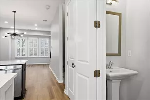 615 Broadview Pl NE, Atlanta, GA 30324 - Photo 19