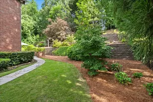 525 Woodmoore Ct, Atlanta, GA 30342 - Photo 57