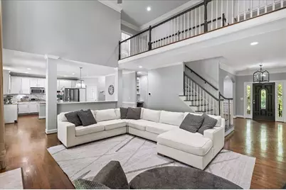 525 Woodmoore Court, Atlanta, GA 30342 - Photo 11