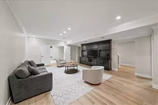 525 Woodmoore Ct, Atlanta, GA 30342 - Photo 43