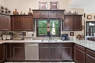 125 Pinion Cir, Johns Creek, GA 30005 - Photo 11