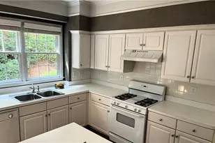 5080 Avala Park Ln, Peachtree Corners, GA 30092 - Photo 11