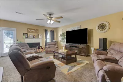 5870 Sunflower Court, Ellenwood, GA 30294 - Photo 5