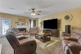 5870 Sunflower Ct, Ellenwood, GA 30294 - Photo 5