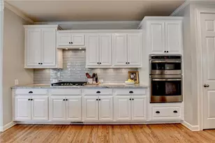 7051 Dove Point Ln, Hoschton, GA 30548 - Photo 15