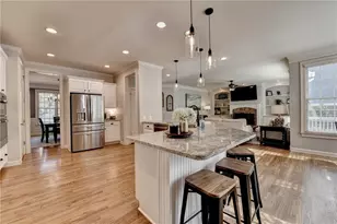 7051 Dove Point Ln, Hoschton, GA 30548 - Photo 17