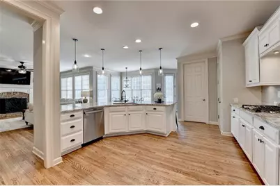 7051 Dove Point Lane, Hoschton, GA 30548 - Photo 13