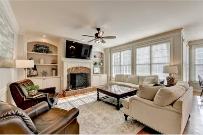 7051 Dove Point Lane, Hoschton, GA 30548 - Photo 23