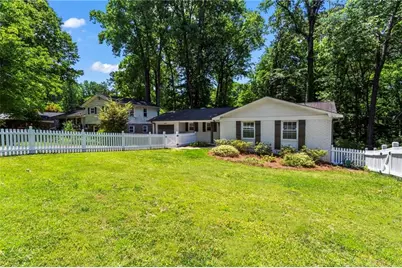 4200 Admiral Drive, Atlanta, GA 30341 - Photo 39