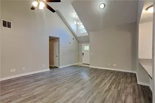 8435 Sapphire Ln, Gainesville, GA 30506 - Photo 3