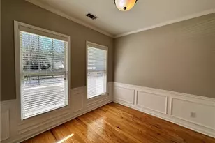 2403 Walnut Tree Ln, Buford, GA 30519 - Photo 9