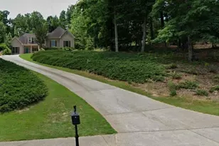 4459 N Gate Dr, Gainesville, GA 30506 - Photo 3