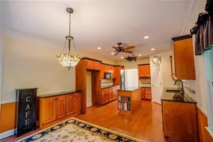 4459 N Gate Dr, Gainesville, GA 30506 - Photo 5