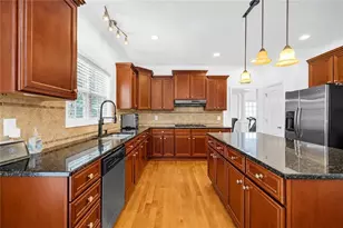 818 Treeline Dr SE, Conyers, GA 30094 - Photo 7