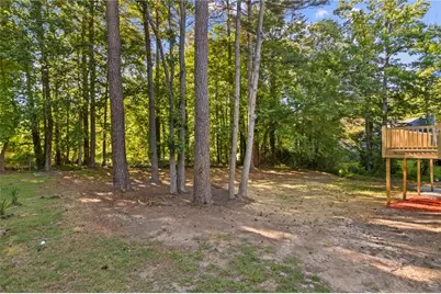 910 Forest Path, Stone Mountain, GA 30088 - Photo 23