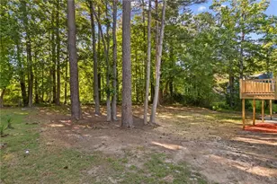 910 Forest Path, Stone Mountain, GA 30088 - Photo 23
