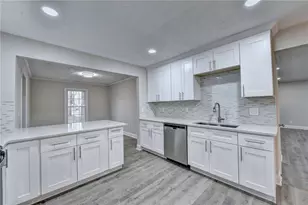 324 Bethel Dr, Woodstock, GA 30189 - Photo 15
