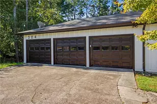 324 Bethel Dr, Woodstock, GA 30189 - Photo 17