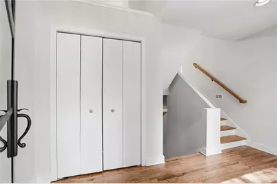 10210 Kinross Road, Roswell, GA 30076 - Photo 5