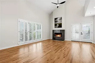 10210 Kinross Rd, Roswell, GA 30076 - Photo 7