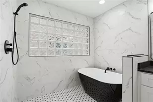 10210 Kinross Rd, Roswell, GA 30076 - Photo 17
