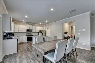 6817 Scarlet Oak Way, Flowery Branch, GA 30542 - Photo 5