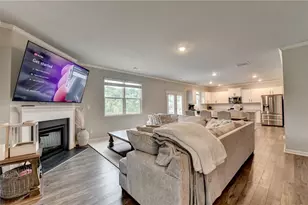 6817 Scarlet Oak Way, Flowery Branch, GA 30542 - Photo 21