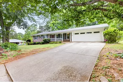 5623 Crestwood Drive, Stone Mountain, GA 30087 - Photo 3