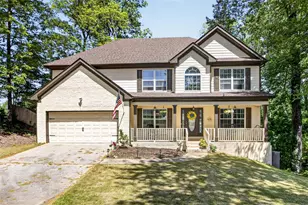 2013 Forsyth Park Ln, Hoschton, GA 30548 - Photo 3