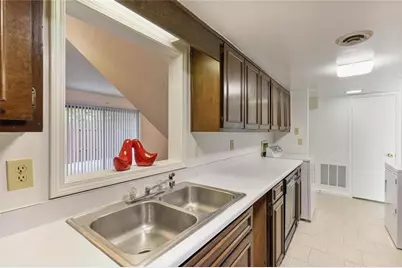 6 NW Fairway Drive NW, Kennesaw, GA 30144 - Photo 3