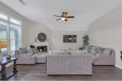 1807 Phillips Court, Conyers, GA 30094 - Photo 15