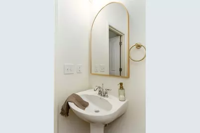 7280 Glisten Avenue, Atlanta, GA 30328 - Photo 9