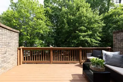 7280 Glisten Avenue, Atlanta, GA 30328 - Photo 9
