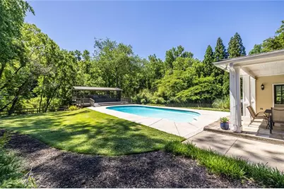 429 Valley Brook Drive NE, Atlanta, GA 30342 - Photo 41