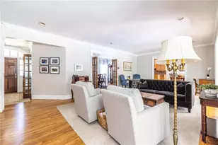 429 Valley Brook Dr NE, Atlanta, GA 30342 - Photo 19