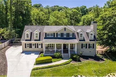 429 Valley Brook Drive NE, Atlanta, GA 30342 - Photo 3
