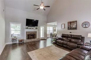 242 Lokeys Cir, Bethlehem, GA 30620 - Photo 9