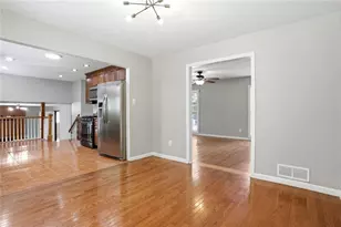 2201 Colonial Oak Way, Stone Mountain, GA 30087 - Photo 9